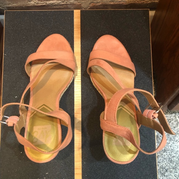 Dolce Vita wedge sandals - Picture 2 of 5
